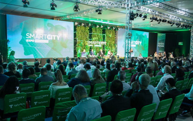 Stage and audience at Smart City Expo Curitiba